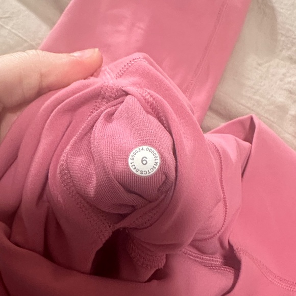 Lululemon Pink Blossom Align Leggings 25” - Picture 3 of 3